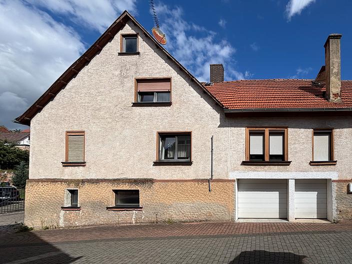 Aus Alt mach Neu – Ihr Projekt für ein kernsanierungsbedürftiges Haus in Wiebelsbach/Groß-Umstadt - Seitenansicht_II