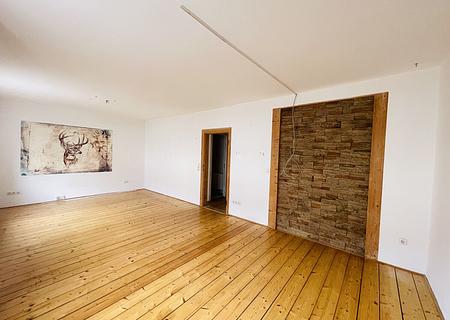 Zweifamilienhaus in zentraler Lage von Weiterstadt - Wohnzimmer EG