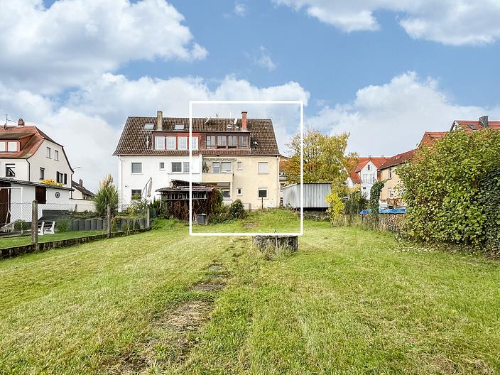 Charmantes Mehrfamilienhaus auf traumhaften Gartengrundstück (Sanierungsobjekt) - mit herrlich großem Gartengrundstück