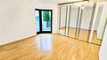 Stilvolle 3-Zimmer-Wohnung in ruhiger Lage von Sachsenhausen mit Kamin und zwei Balkonen - Schlafzimmer 1
