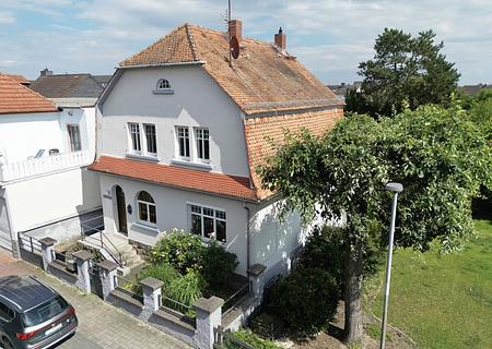 Charaktervolles Einfamilienhaus mit historischem Charme und viel Gestaltungspotenzial - Hausansicht