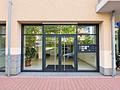 Außergewöhnliche 4-Zimmer-Wohnung mit Garten, Terrasse & Balkon in guter Lage von Bockenheim - Hauseingang