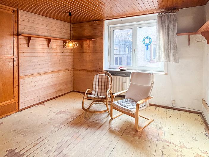 Aus Alt mach Neu – Ihr Projekt für ein kernsanierungsbedürftiges Haus in Wiebelsbach/Groß-Umstadt - Esszimmer