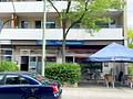 Laden- und Gastronomieeinheit mit Freischankfläche in München-Freimann - Außenansicht des Ladenlokals