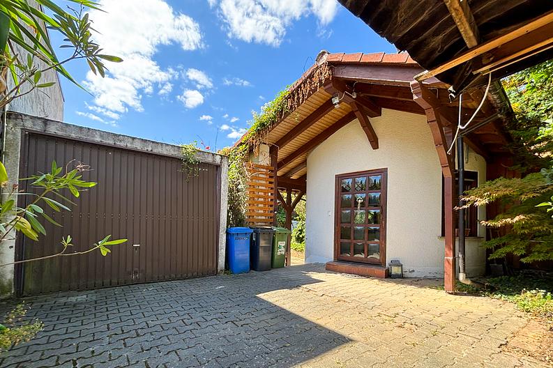 Ruhig gelegenes Familienhaus in idyllischer Lage von Groß-Umstadt/Klein-Umstadt - Anbau und Garage