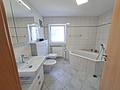 Einziehen sofort und Wohlfühlen! Gepflegtes Reihenmittelhaus in Giengen - Badezimmer