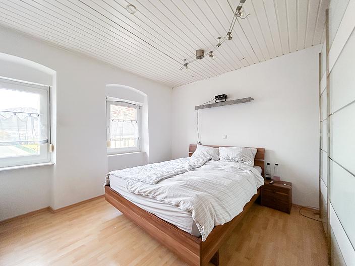 Altstadtjuwel mit Gestaltungsspielraum – Historisches Stadthaus in Freudenberg! - Schlafzimmer