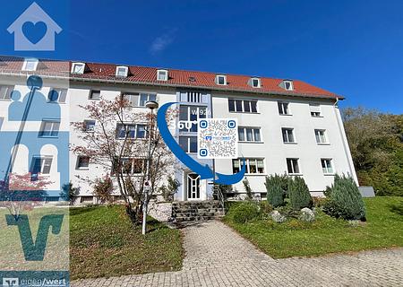 Moderne 5-Zimmer-Wohnung in idyllischer Grünlage – sofort bezugsfrei - Außenansicht des Mehrfamilienhauses