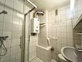 Charmante 3-Zimmer-Wohnung mit großem Balkon und viel Gestaltungspotenzial - Badezimmer