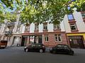 Attraktives Ensemble im Frankfurter Nordend– Denkmalgeschütztes Vorder- und Hinterhaus mit Potenzial - Vorderansicht 1