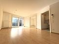 Moderne Komfortwohnung: barrierearm, zentrumsnah und mit sonnigem Balkon - Wohn-/Essbereich