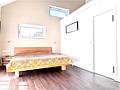 Exklusives Wohnen in unmittelbarer Stadtnähe - Schlafzimmer mit Ankleide