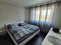 Großzügige Doppelhaushälfte mit zwei Wohneinheiten und viel Potenzial - Schlafzimmer