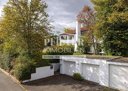 Individuelles Architektenhaus mit großzügigem Grundstück in Memmelsdorf OT - Außenansicht