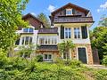 Historische Villa in Kronbergs Bestlage – Unikat auf 1.089 m² Grundstück - Haushintenansicht