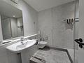 Renovierte, gut geschnittene 2 Zi. Wohnung mit Kamin, Balkon und TG Stellplatz - Badezimmer Ansicht 1