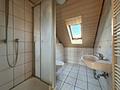 Großzügiges Doppelhaus mit Ausbaupotential - Badezimmer DG Haus 108a