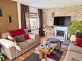 Großzügig wohnen in Bad Homburg - 
viel Platz, schöner Garten & flexible Nutzungsmöglichkeiten - Wohnzimmer im EG