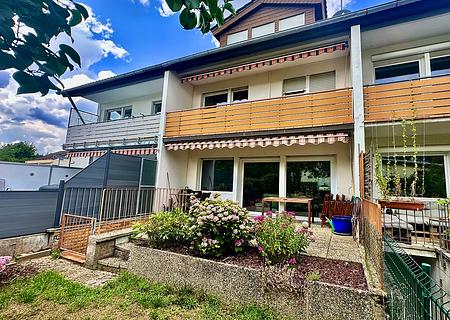 Attraktives Reihenmittelhaus in Offenbach-Bieber – ideal für Familien! - Aussenansicht