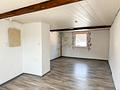 Charme über drei Ebenen – helles Wohnhaus mit Balkon und Weitblick in Kirchzell - DG_Schlafzimmer