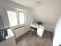 Gepflegtes Ein- / Zweifamilienhaus mit Doppelgarage, Terrasse, und großem Garten - Separates Zimmer