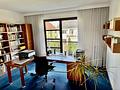 Attraktives Einfamilienhaus im Split-Level-Stil mit Sauna, Terrasse, Garten & Garage in gefragter Wohnlage - Büro