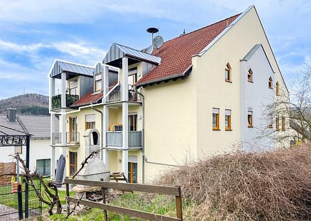 Attraktive 3-Zimmer-Wohnung mit Balkon und Stellplatz
