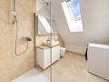 Kernsanierte 1,5-Zimmer-Wohnung mit neuer Einbauküche in Wertheim! - Tageslichtbad