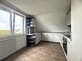 * Ein Haus – viele Möglichkeiten * Zweifamilienhaus mit Charme, Potenzial und großzügigem Garten - Küche Whg. DG