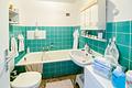 Investieren in Toplage: Wohn- und Geschäftshaus im Herzen von Hanau - Badezimmer Whg. 2. OG mi.