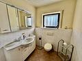Freistehendes Einfamilienhaus
mit Garten, Kamin und Terrasse
- viel Platz für die Familie - - Gäste-WC im RG