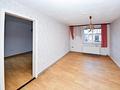 Haus mit Geschichte sucht neue Zukunft – 1-2 Familienhaus mit Potenzial - Zimmer_2_OG