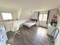 Gepflegtes Ein- / Zweifamilienhaus mit Doppelgarage, Terrasse, und großem Garten - Schlafzimmer OG