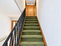 Einfamilienhaus auf Erbpachtgrundstück mit Garten in ruhiger Lage von Frankfurt-Eschersheim - Treppen