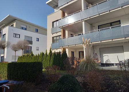 Sonnige Terrassenwohnung mit Gartenanteil in Heidenheim - Terrassenseite