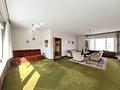 Charmantes Einfamilienhaus mit großem Garten und Entwicklungspotenzial - Wohnzimmer