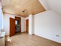 Einfamilienhaus mit großem Grundstück, Scheune und viel Potenzial - DG_Kinderzimmer2