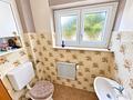 Familienglück mit Potenzial 
Doppelhaushälfte mit Garten in Dieburg - Gäste-WC im EG