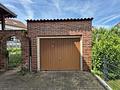 Charmantes Einfamilienhaus mit großem Grundstück und viel Potenzial - Garage