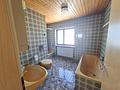 Großzügiges, sonniges 
2 - Familienhaus in Giengen/Burgberg - Badezimmer