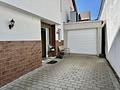 Neuwertiges Familienhaus mit Wohlfühlfaktor – 
Einbauküche, Wärmepumpe, Kachelofen, Klima & Terrasse - Garage