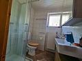 Gepflegtes Mehrgenerationenhaus mit Dachterrasse und vielen Möglichkeiten - Bad 3 Zi. ELW