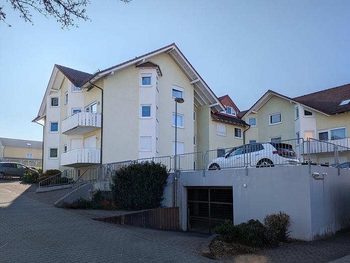 Helle 3-Z-ETW, 2 Stellplätze, in ruhiger Randlage von Erbach für Selbstnutzer und Kapitalanleger! - Ansicht N