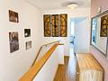 Townhouse-Flair in Oberursel
Stilvolles Zuhause mit EBK, Garten, Terrasse und 
2 TG-Stellplätze - Flur im OG