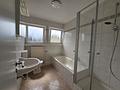 Viel Platz zum Wohlfühlen - helle 3 Zi.-Wohnung mit Balkon und Einbauküche - Badezimmer