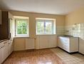 Ein Zuhause! 
Großzügiges Wohnhaus mit zwei Wohnungen, Doppelgarage und Garten in Fleinheim - Küche EG