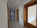 Helle 3.Zi.-Wohnung mit Balkon und attraktiver Verkehrsanbindung - Flur