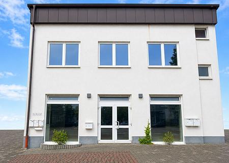 Attraktive Kapitalanlage mit langfristiger Vermietung und interessantem Mietsteigerungspotenzial! - Hausvorderansicht