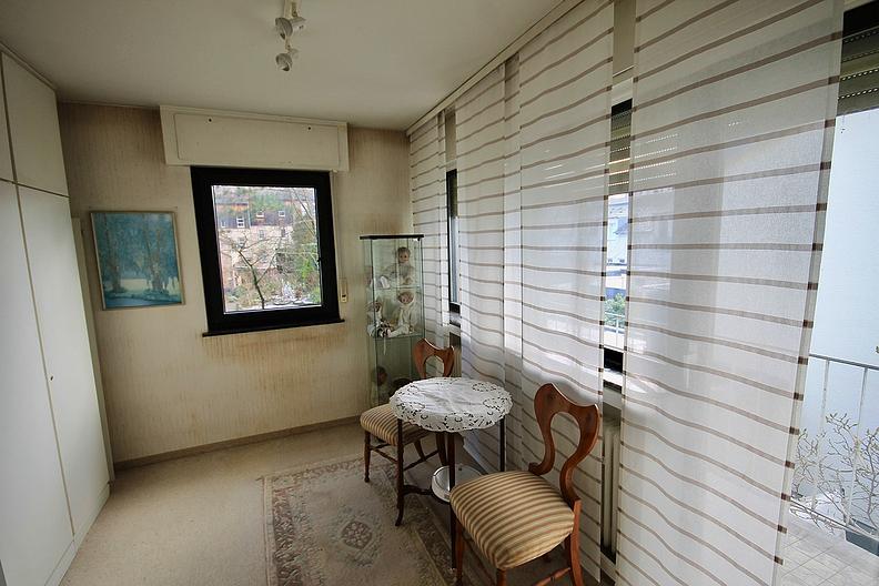 Freistehendes Einfamilienhaus in begehrter Lage von Neu-Isenburg - Ankleide 