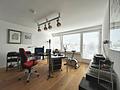 Exklusive 4-Zi.-DG-Wohnung mit 3 Terrassen und zwei TG-Plätzen in Aschheim - Arbeitszimmer mit Balkonzugang